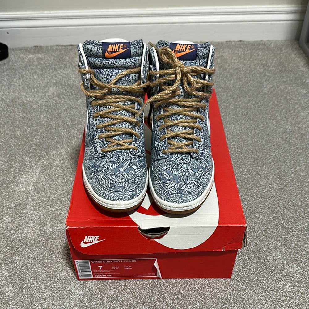 Nike Blue Paisley High-Tops with Brown Laces